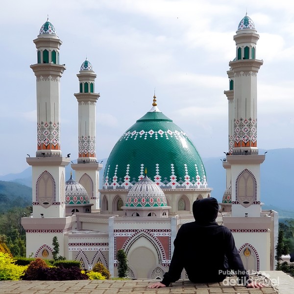 Masjid Baetul Munajah: Jasa & Layanan Berkualitas di Tengah Kehidupan Cilacap